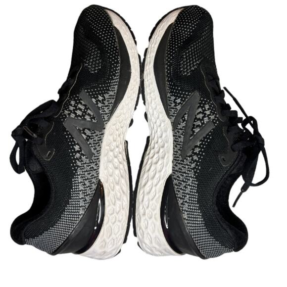 New Balance Women's black and white Competition Running Shoes sneakers - Picture 5 of 12